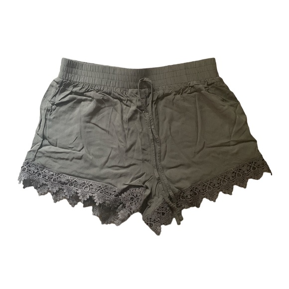 3/$30 Khaki green lace trim shorts - Picture 1 of 2